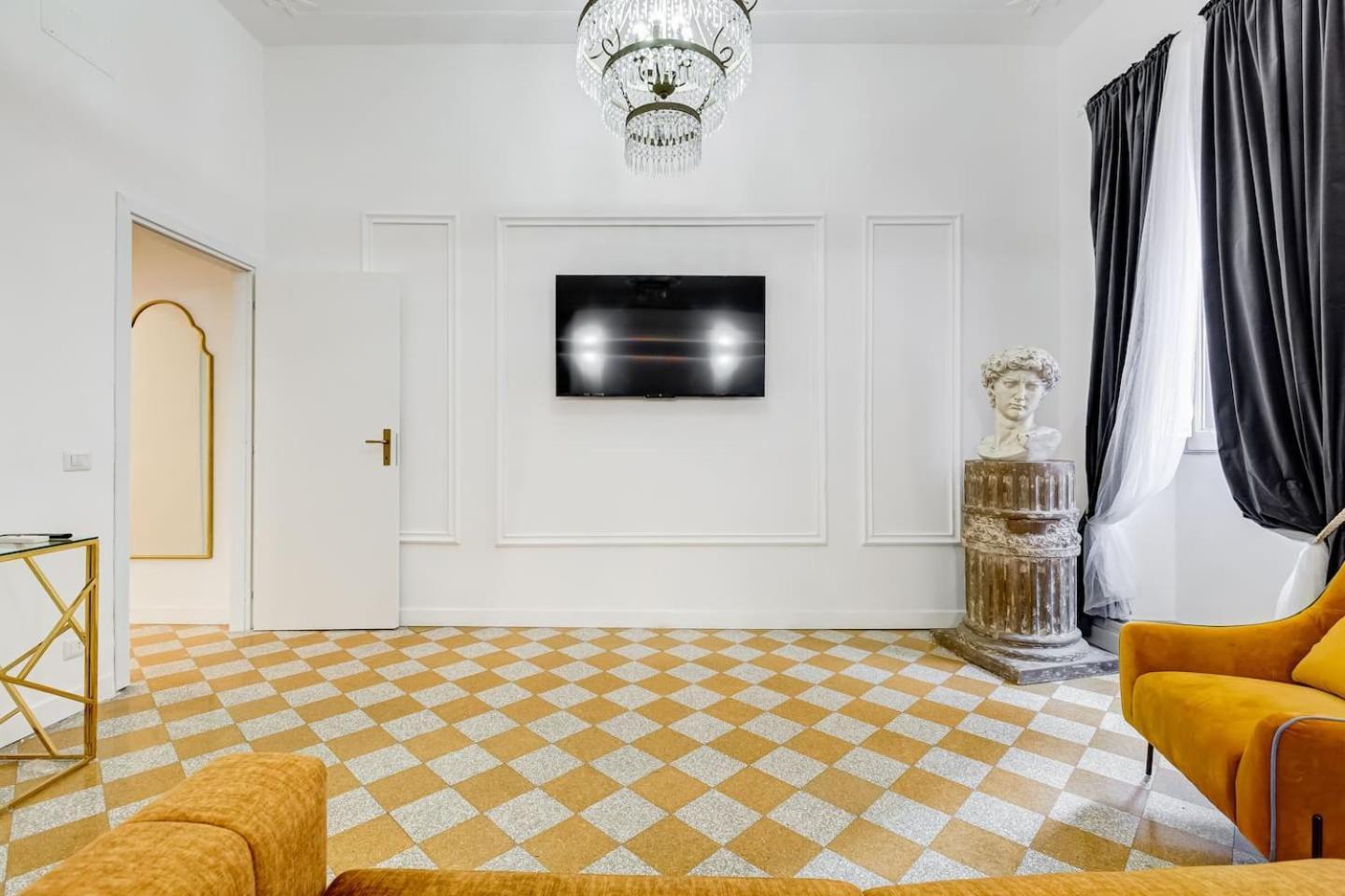 Apartment Piazza Di Spagna 72 - Your Italian Holidays